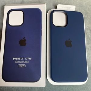 Apple Silicone iPhone 12/12 Pro Case